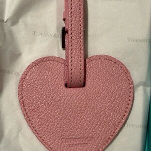 New in Box TIFFANY AND CO Pink Leather Luggage Tag